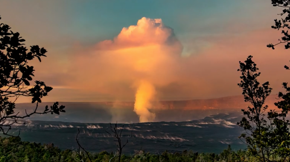 Kailani Tours Hawaii - Deluxe Volcano Experience with Restaurant Dinner